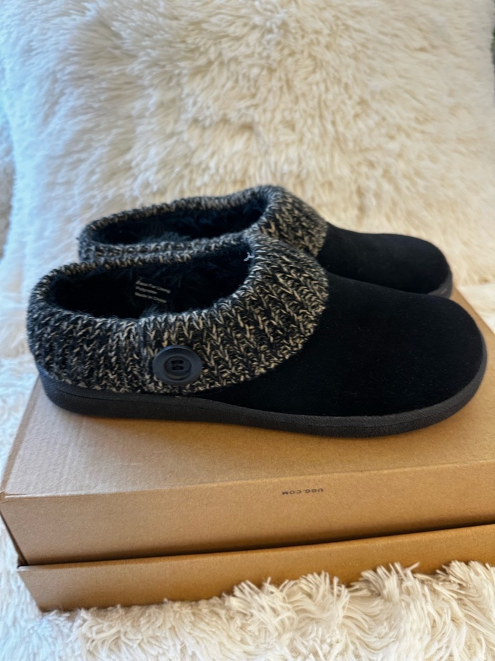 CLARKS Black Gray Knit Clog Slippers Women’s 9 Indoor Outdoor Slip On Shoes NEW